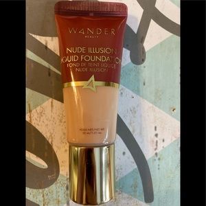 Wander beauty nude illusion liquid foundation